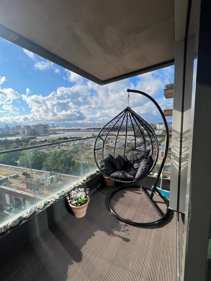 Cityscape Serenity: 10Th Floor Oasis Near City Airport, Excel & 02 Apartamento Londres Exterior foto