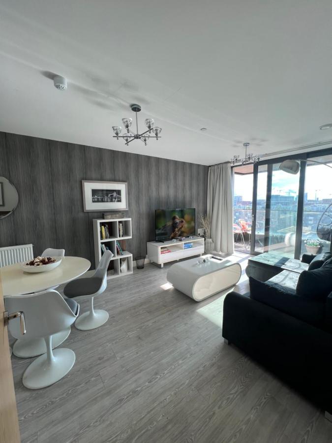 Cityscape Serenity: 10Th Floor Oasis Near City Airport, Excel & 02 Apartamento Londres Exterior foto