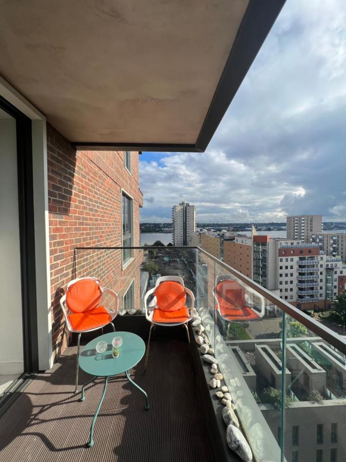 Cityscape Serenity: 10Th Floor Oasis Near City Airport, Excel & 02 Apartamento Londres Exterior foto